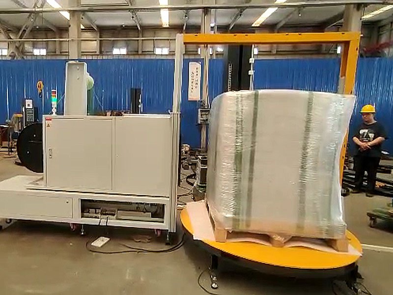 托盤式纏膜打帶一體機實裝應用，出貨包裝從此不用來回折騰